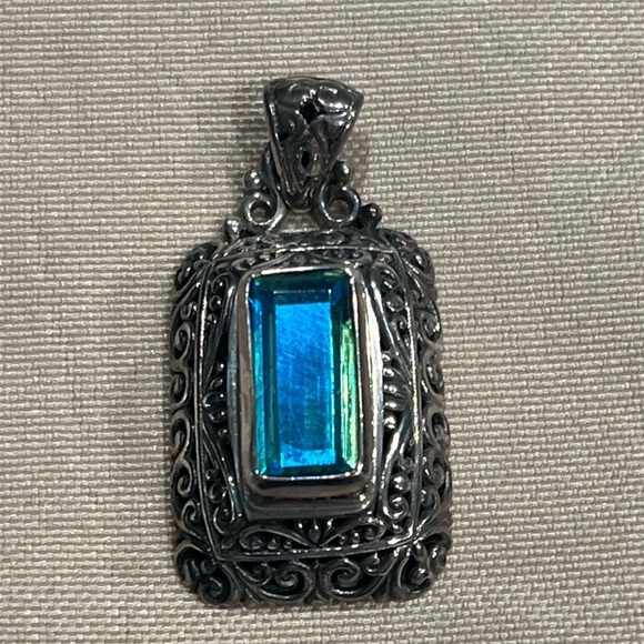 Sterling Silver Rectangle Blue Aura Quartz Filigree Pendant Necklace Charm - Picture 3 of 9